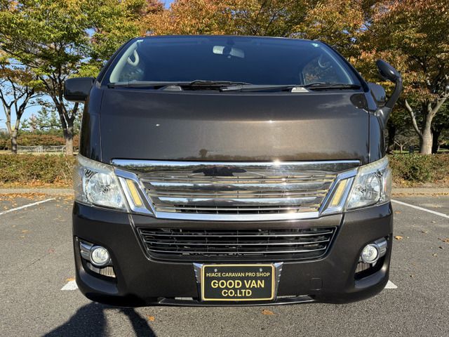 NV350 CARAVAN 4WD