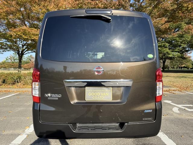 NV350 CARAVAN 4WD