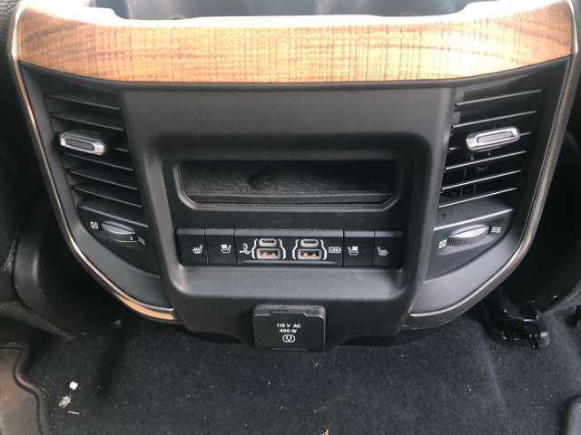 DODGE RAM pickup truck