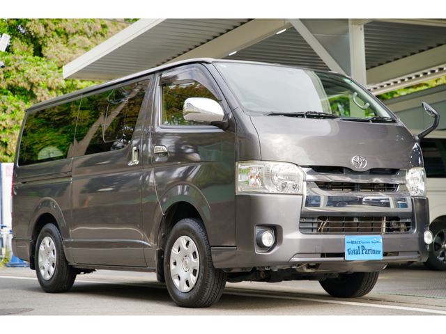 HIACE van 4WD
