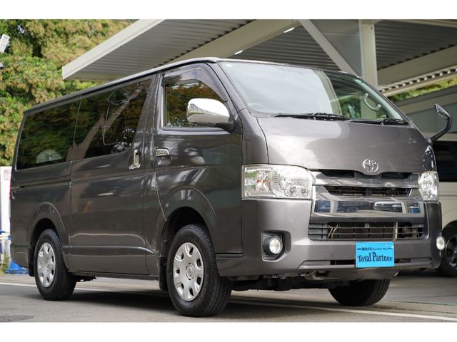 HIACE van 4WD