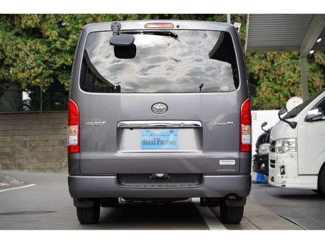 HIACE van 4WD