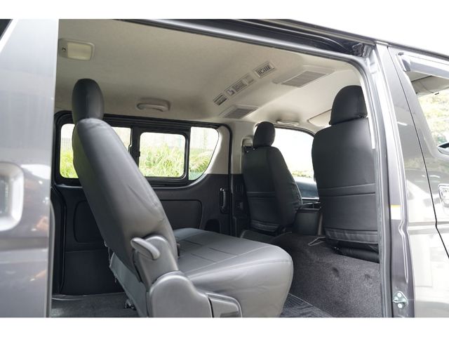 HIACE van 4WD