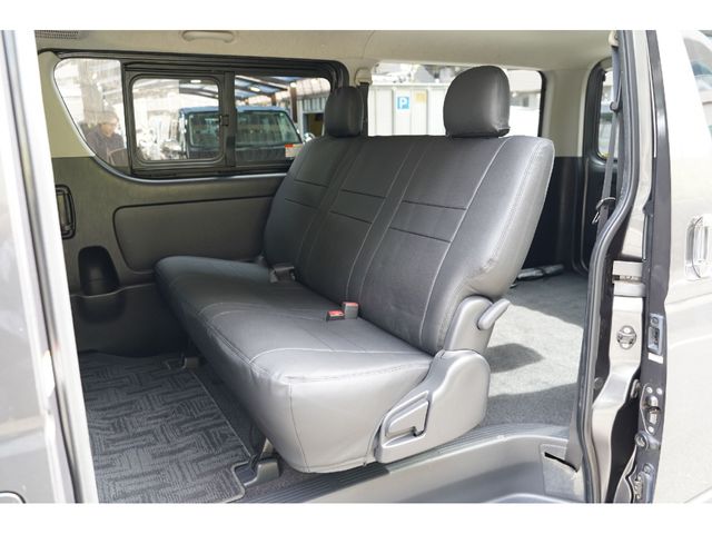 HIACE van 4WD