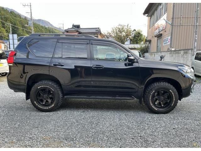 LANDCRUISER PRADO