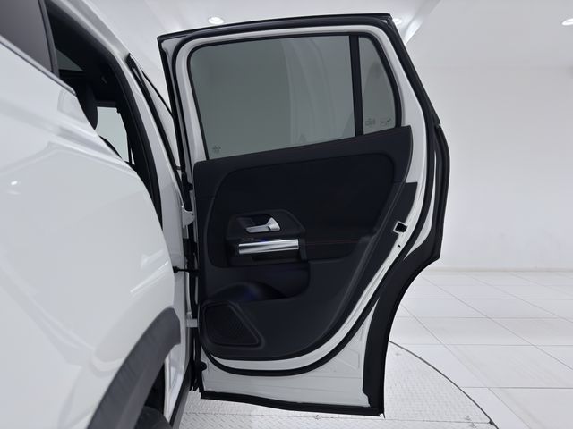 MERCEDES BENZ GLA class
