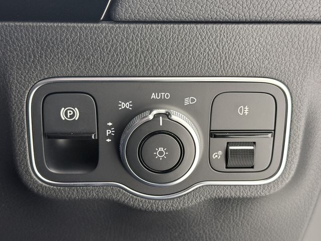 MERCEDES BENZ GLA class