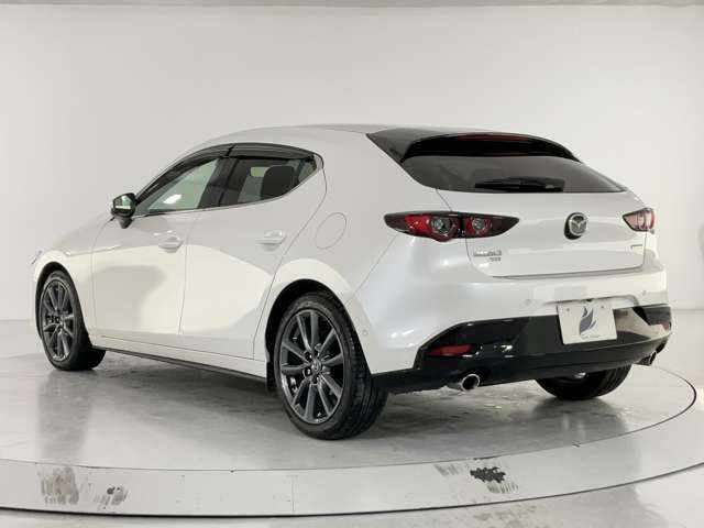 MAZDA3 FASTBACK