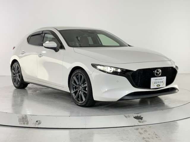 MAZDA3 FASTBACK