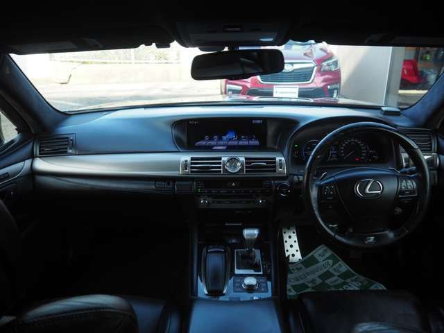 LEXUS LS600h