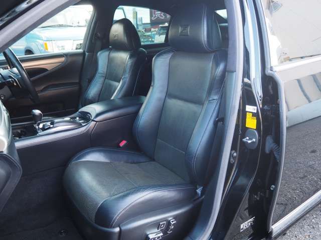 LEXUS LS600h