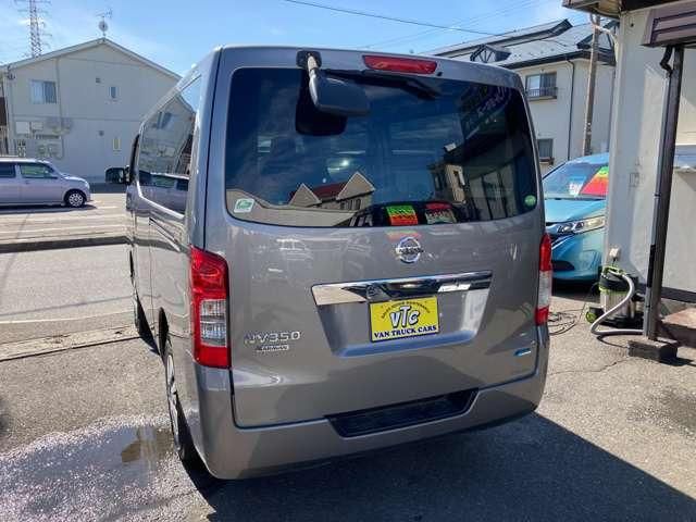 NV350 CARAVAN 4WD