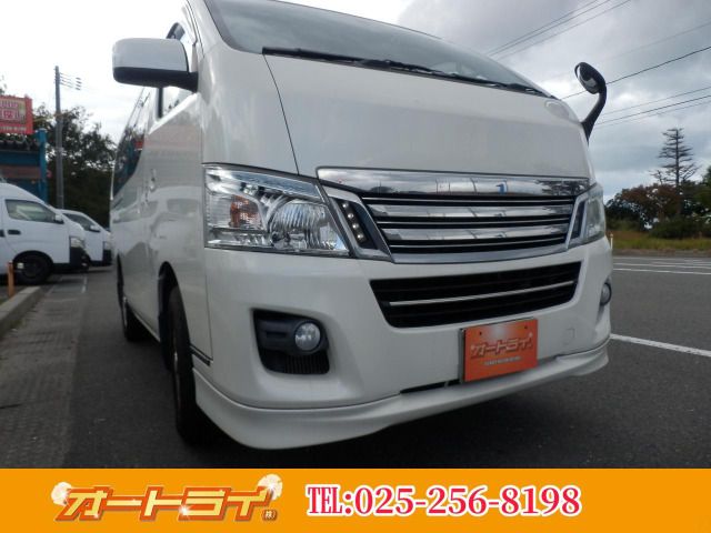 NV350 CARAVAN 4WD