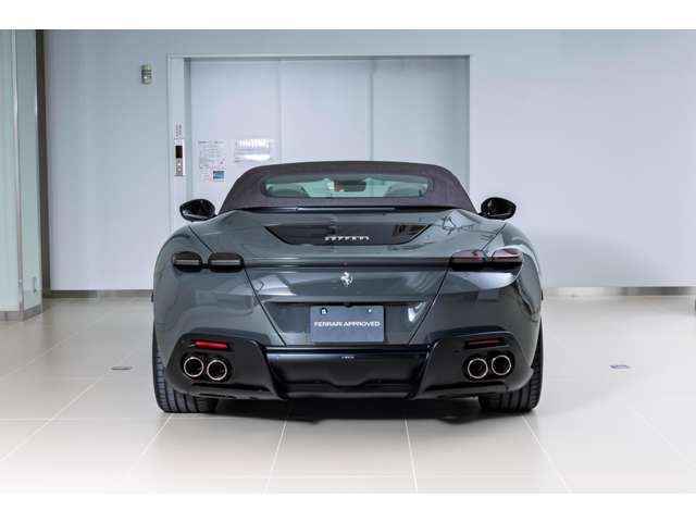 FERRARI Roma Spider