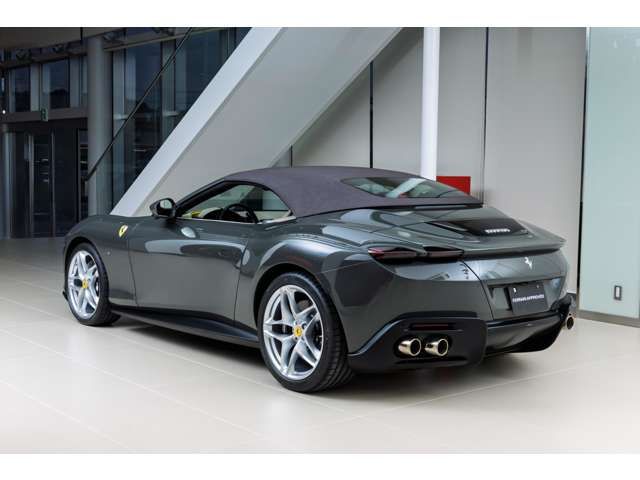 FERRARI Roma Spider