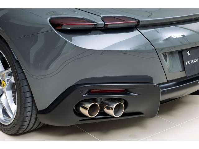 FERRARI Roma Spider