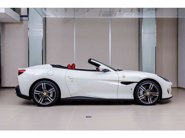 FERRARI Portofino M