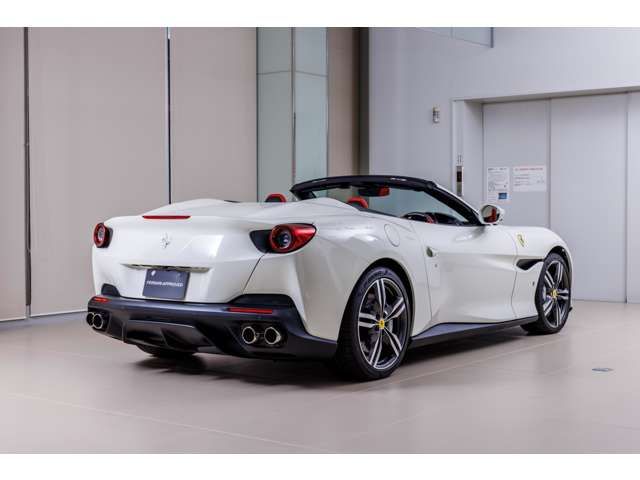 FERRARI Portofino M