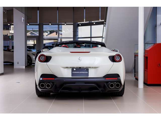 FERRARI Portofino M