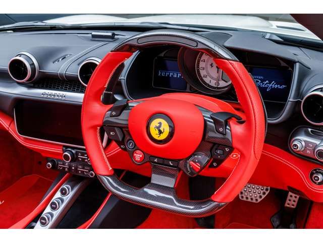 FERRARI Portofino M