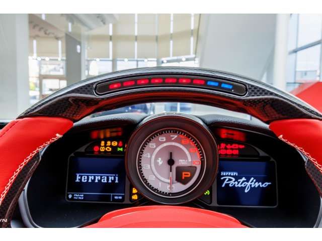 FERRARI Portofino M