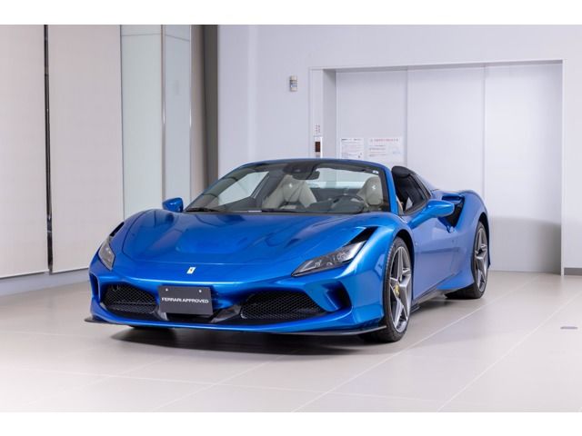 FERRARI F8 Spider