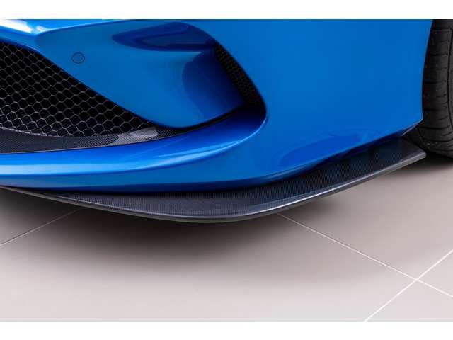 FERRARI F8 Spider