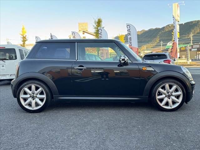 BMW MINI ONE