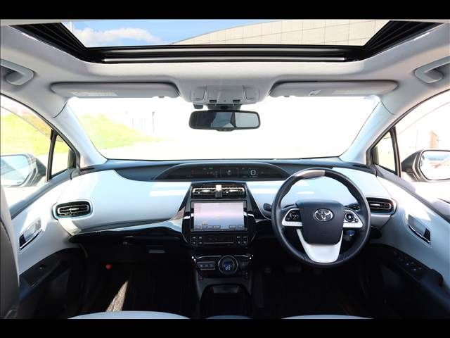 PRIUS 4WD