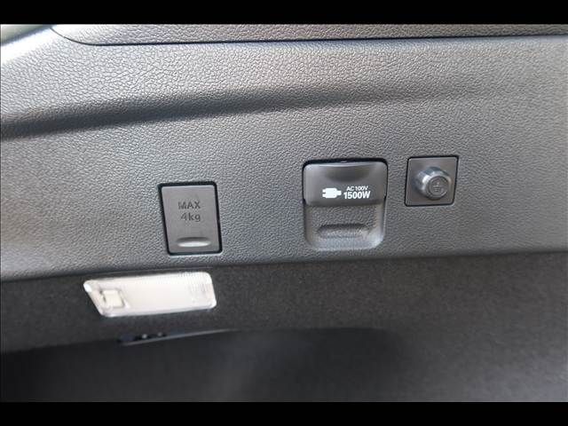 PRIUS 4WD
