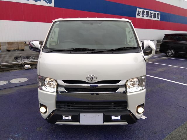 REGIUSACE van 2WD