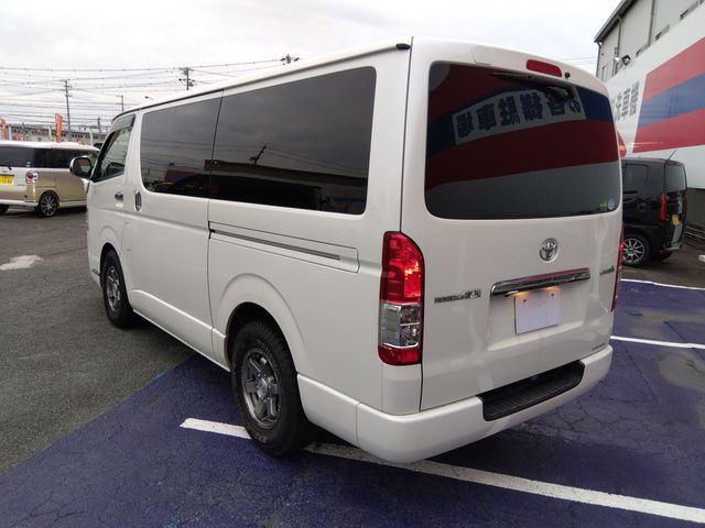 REGIUSACE van 2WD
