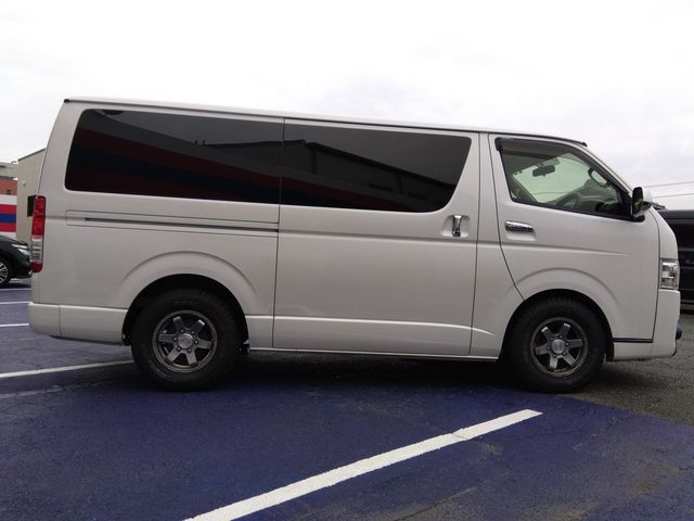 REGIUSACE van 2WD