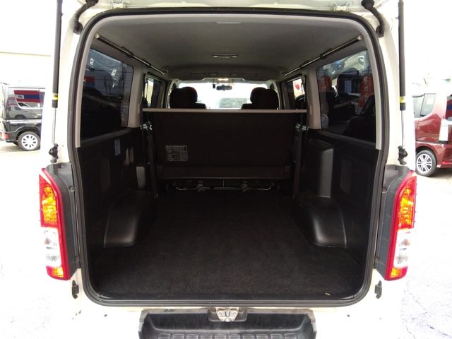 REGIUSACE van 2WD