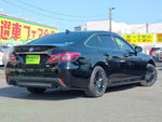CROWN sedan hybrid