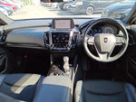 CROWN sedan hybrid