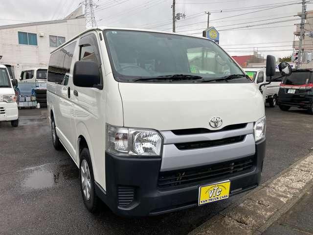 REGIUSACE 4WD van