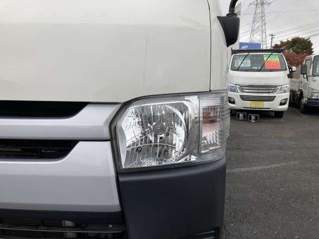 REGIUSACE 4WD van