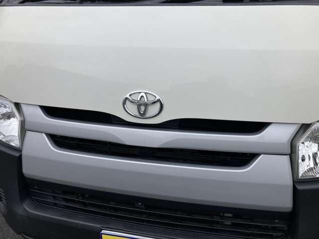 REGIUSACE 4WD van
