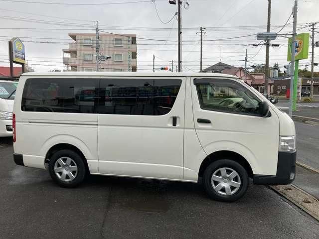 REGIUSACE 4WD van