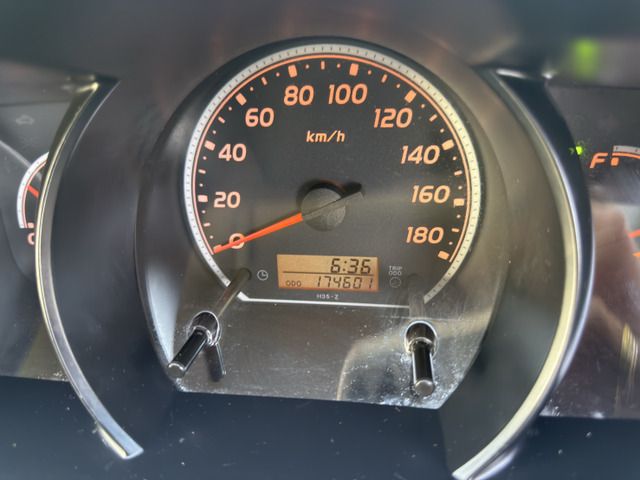 HIACE van 4WD