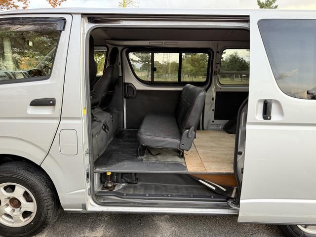 HIACE van 4WD