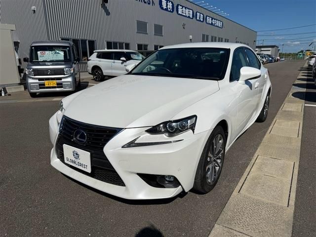 LEXUS IS300h