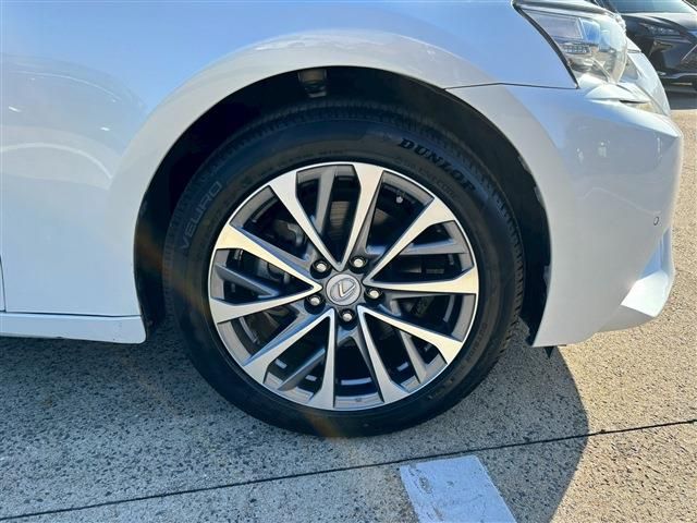 LEXUS IS300h