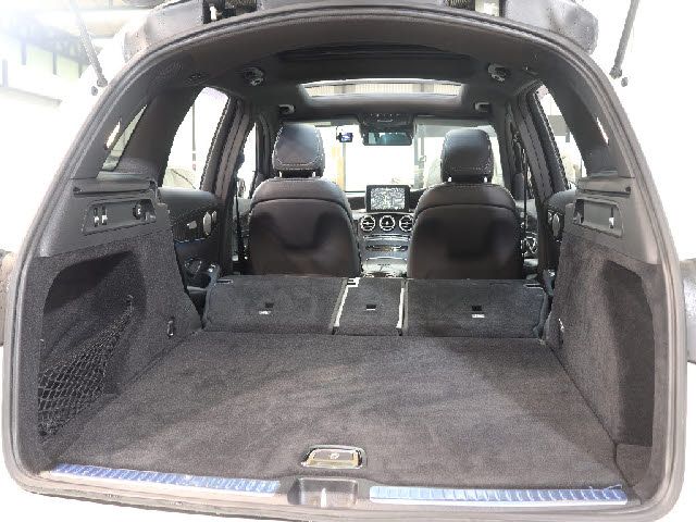MERCEDES AMG GLC-class