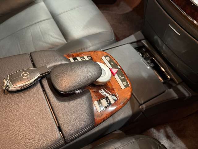 MERCEDES BENZ S-Class