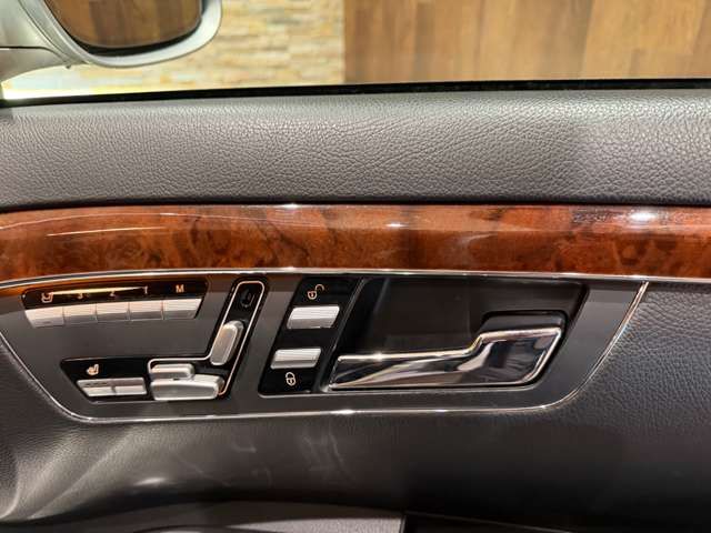 MERCEDES BENZ S-Class