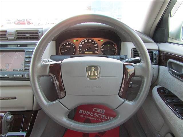 CROWN sedan