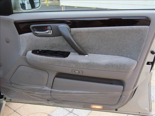 CROWN sedan
