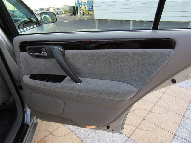 CROWN sedan